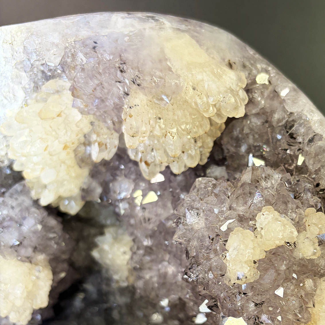 Amethyst Quartz with Calcite Crystals (Phantoms) 23 - Image 7