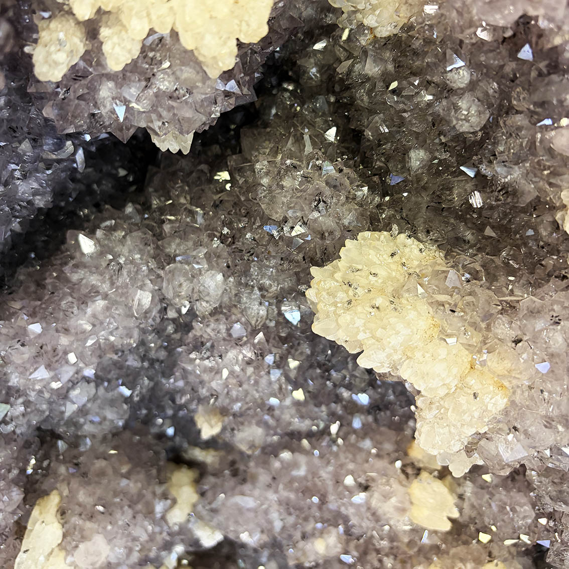 Amethyst Quartz with Calcite Crystals (Phantoms) 23 - Image 24