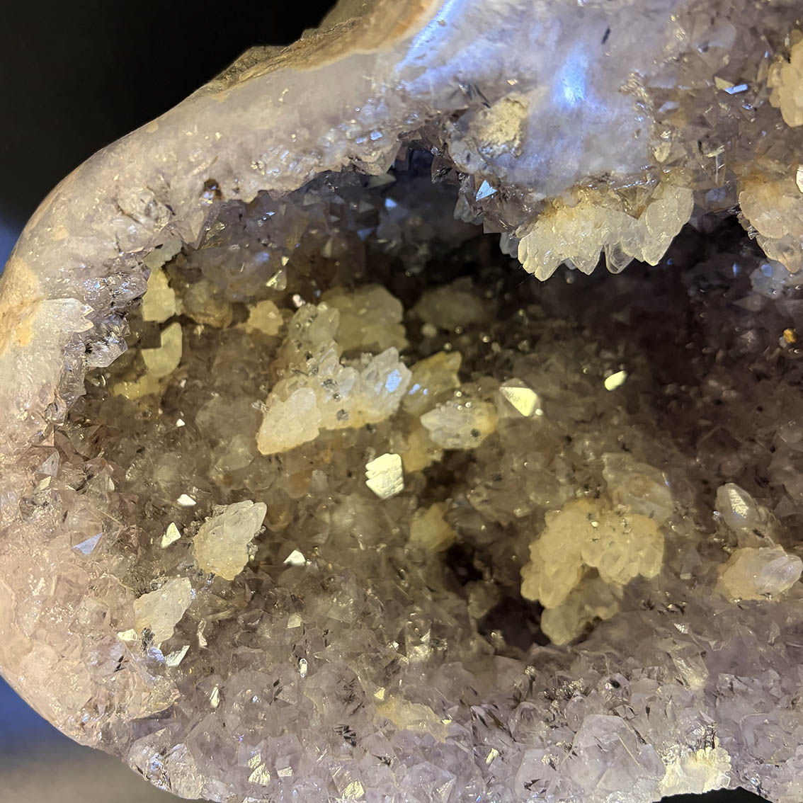 Amethyst Quartz with Calcite Crystals (Phantoms) 23 - Image 23