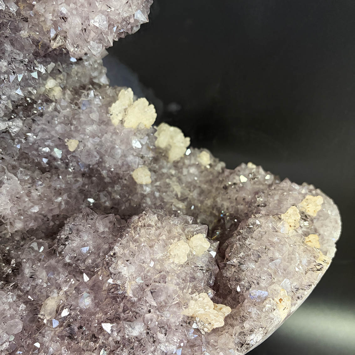 Amethyst Quartz with Calcite Crystals (Phantoms) 23 - Image 20