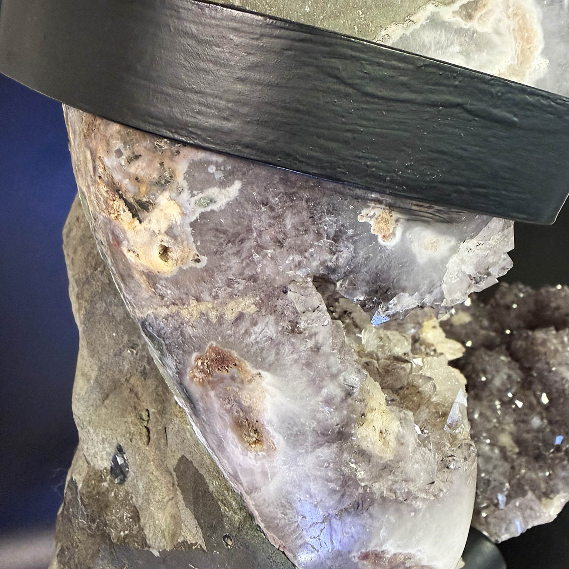 Amethyst Quartz with Calcite Crystals (Phantoms) 23 - Image 18