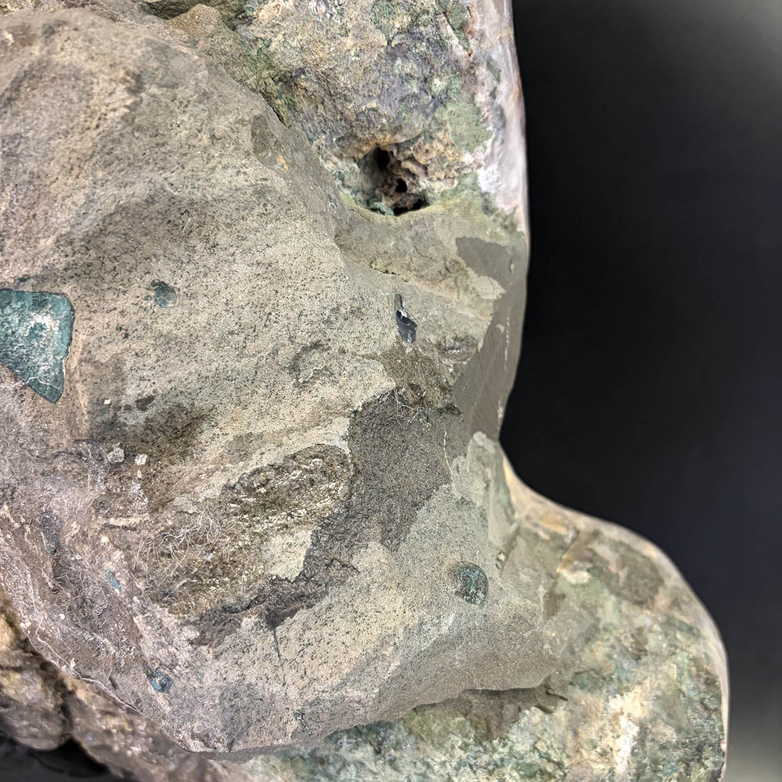 Amethyst Quartz with Calcite Crystals (Phantoms) 23 - Image 12