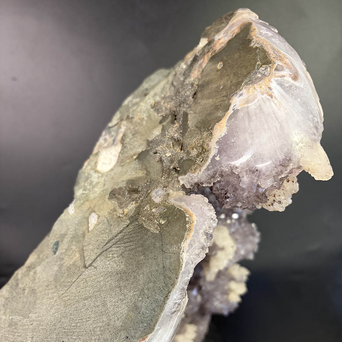 Amethyst Quartz with Calcite Crystals (Phantoms) 23 - Image 10