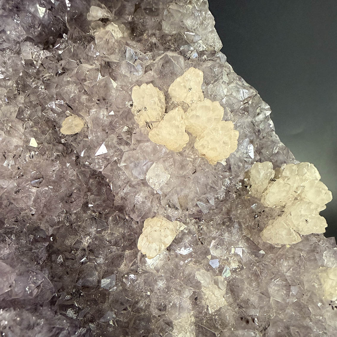 Amethyst Quartz with Calcite Crystals (Phantoms) 23 - Image 9